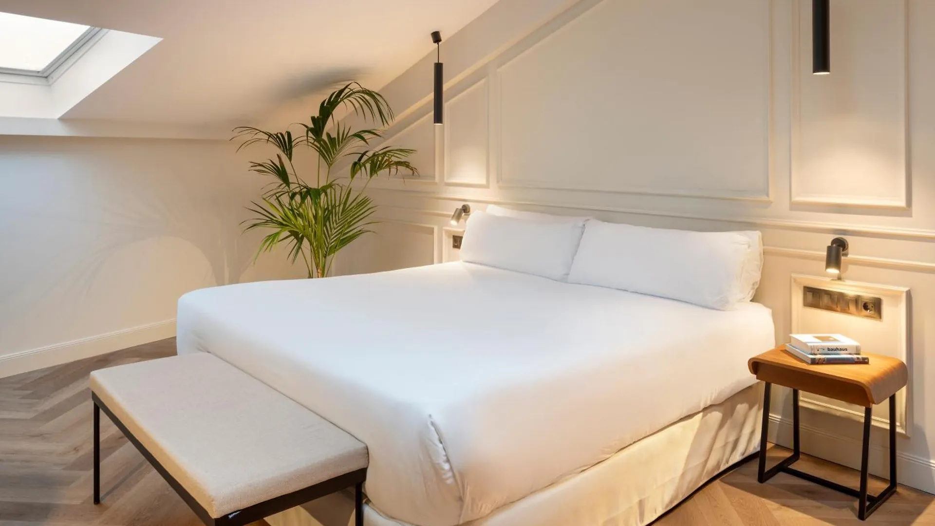 Bilder Boutique Hotel Bilbao 2*,